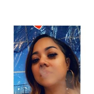 Meet your Posher, Miss